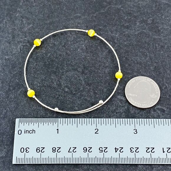 Yellow Cat's Eye Bead Memory Wire Bracelet | Vintage Sterling Silver | 8" - Picture 4 of 5